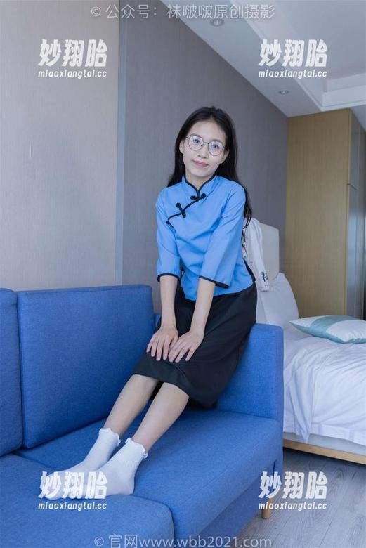 BoBoSocks袜啵啵-奶油 BoBoSocks袜啵啵 - 瑜伽裤裤里丝的透视:奶油的定制写真中燃起的幻想