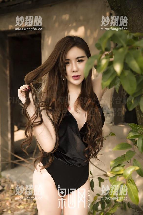 GIRLT果团网-何梦兮Stacy GIRLT果团网 - 何梦兮Stacy豹纹合集:可能会让你有点心动,但别太露骨
