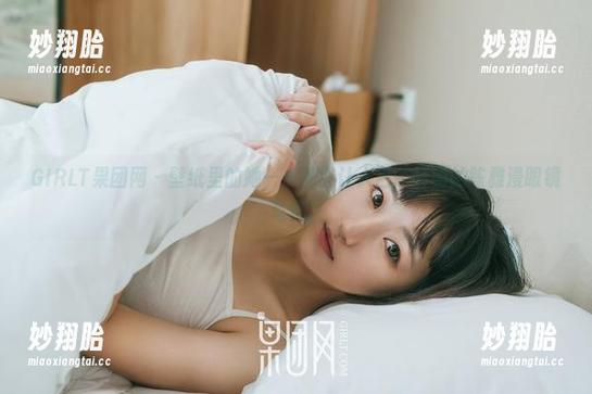 GIRLT果团网-陈雅漫 GIRLT果团网 - 壁纸里的她——那些让人目不转睛的陈雅漫眼镜写真。