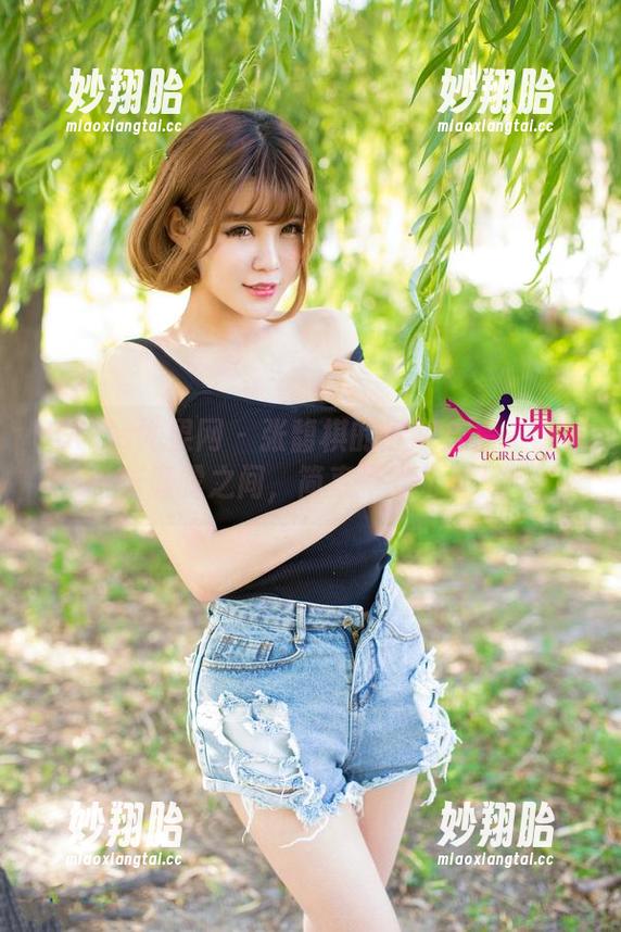 UGirls尤果网-张馥棋 UGirls尤果网 - 张馥棋的透明合集:隐秘与显露之间,简直就是个谜!
