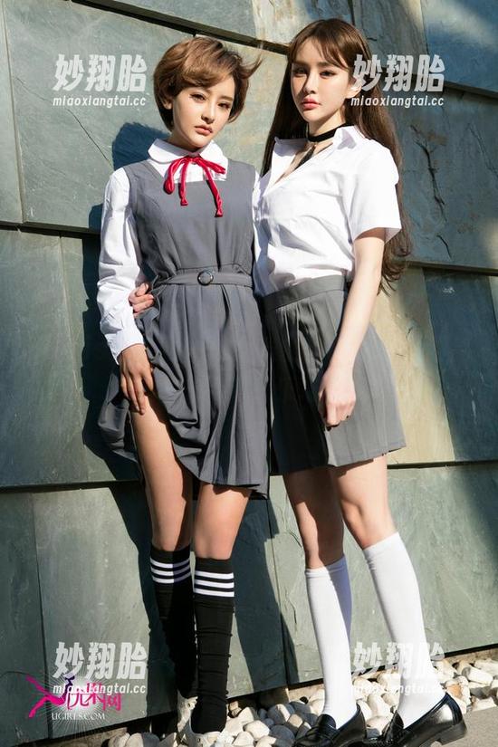 UGirls尤果网-诗朵雅 UGirls尤果网 - 诗朵雅的海边写真,网盘成了新游乐场