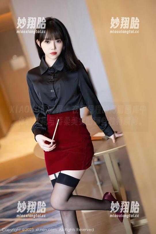 XIAOYU语画界-程程程 XIAOYU语画界 - 在程程程的高清图库中,体验皮裙与娇柔美女的那些独特瞬间。