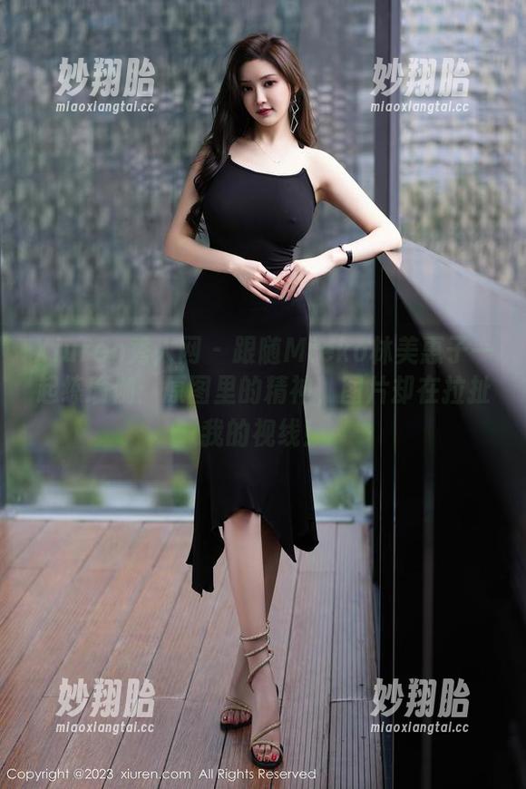 Xiuren秀人网 - 跟随Mieko林美惠子一起练瑜伽：原图里的精神，图片却在拉扯我的视线！