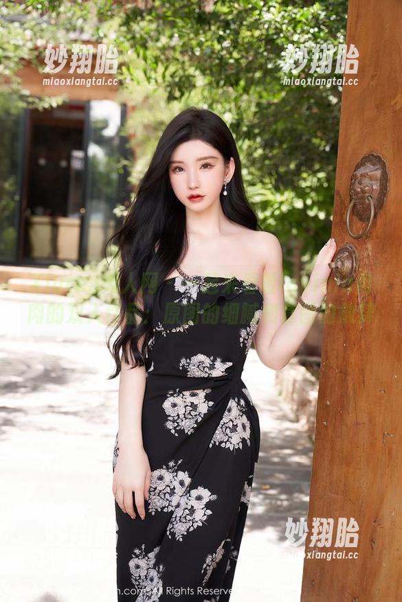 Xiuren秀人网-lavinia肉肉 Xiuren秀人网 - 一起来看看lavinia肉肉的双人作品:原图的细腻和套图的放肆