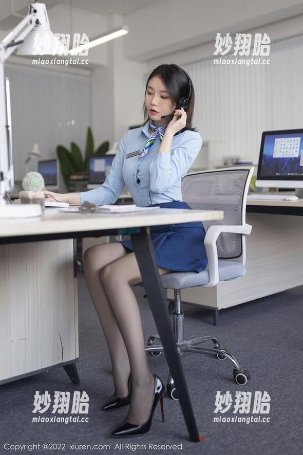 Xiuren秀人网-丁筱南 Xiuren秀人网 - 无圣光看丁筱南,裸足合集里的每一张都透着一种“随性”的风格,心情瞬间变好了。