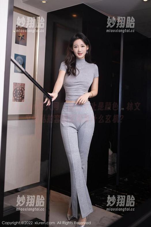 Xiuren秀人网 - 黑白不止是颜色，林文文的私拍套图里藏着什么玄机？
