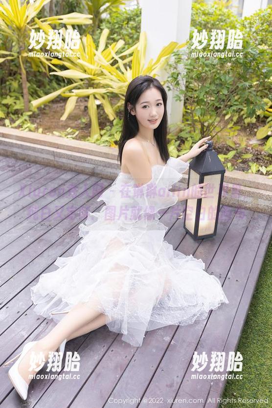 Xiuren秀人网-琳琳ailin Xiuren秀人网 - 在琳琳ailin的世界里,纯白又定制:图片就像一片空白的画布