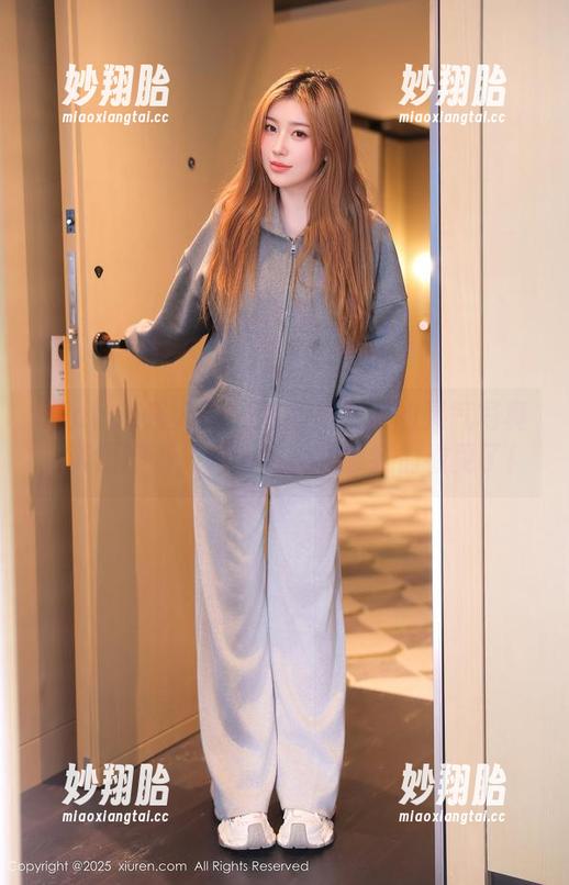 Xiuren秀人网 - 邹晶晶女王的灵气写真，资源满满，天使的光辉被我们看见了！