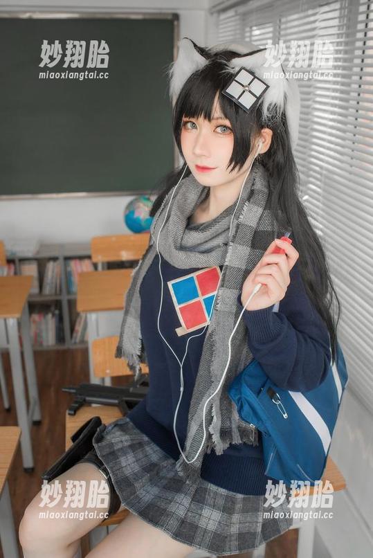 izumi泉桃子 感受izumi泉桃子的少女气息,跌进高清写真里