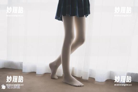 体操服的绝对领域？兔玩映画的最新套图让你意想不到的“运动”风情！