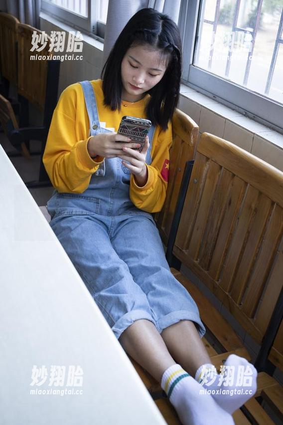 南国足艺 - 走出无圣光，静儿的运动照像是星空下的邂逅，图片简直太梦幻！