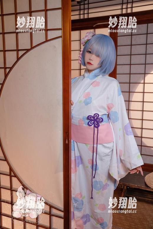 咬人小小兔 随着“咬人小小兔”出海——这碧蓝航线下的美图,一定会让你心动!