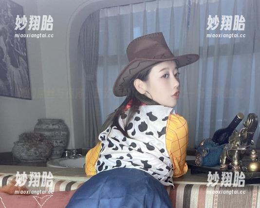 奈汐酱Nice 她的黑丝与夜宵,奈汐酱Nice合集堪比一场美味的视觉旅行!