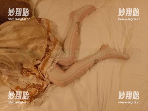 想要个公主抱 想要个公主抱的在线写真,带着棉袜的暖意!
