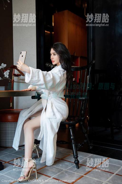 星颜社-转转Lisa 星颜社 - 在人潮中转转Lisa校园:原图与精选,故事总在绽放