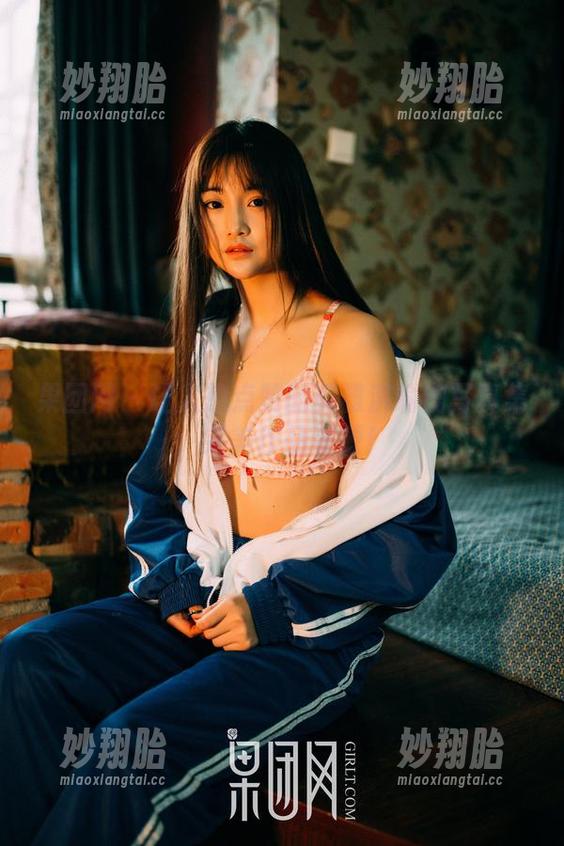 果团网 - 让人想点赞的莫雅淇瑜伽写真集：完美作品资源！
