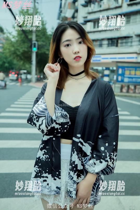 梦丝女神-玥玥 梦丝女神 - 图集欣赏:玥玥白丝洛丽塔,真是‘裙下之盟’的代表