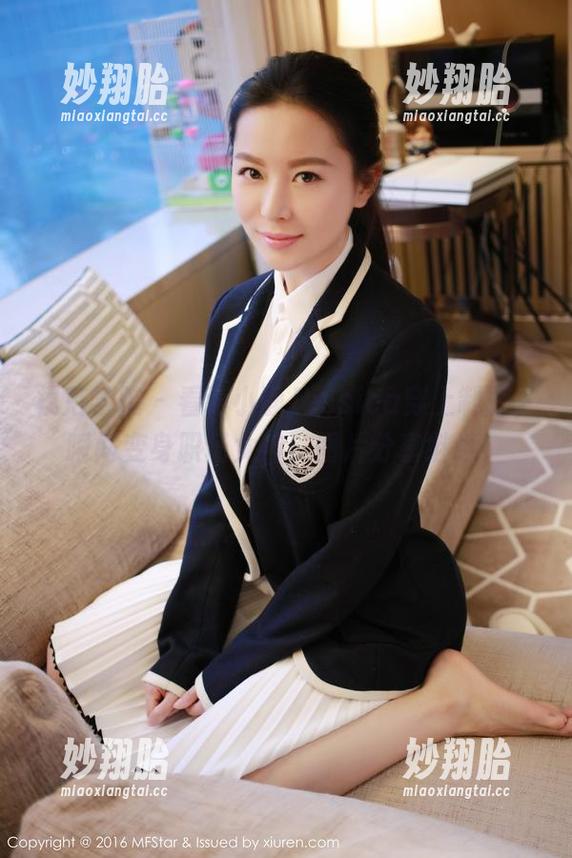 模范学院-蒋小静Jessica 模范学院 - 看蒋小静Jessica穿上制服,瞬间变身职场女神!图片分享继续!