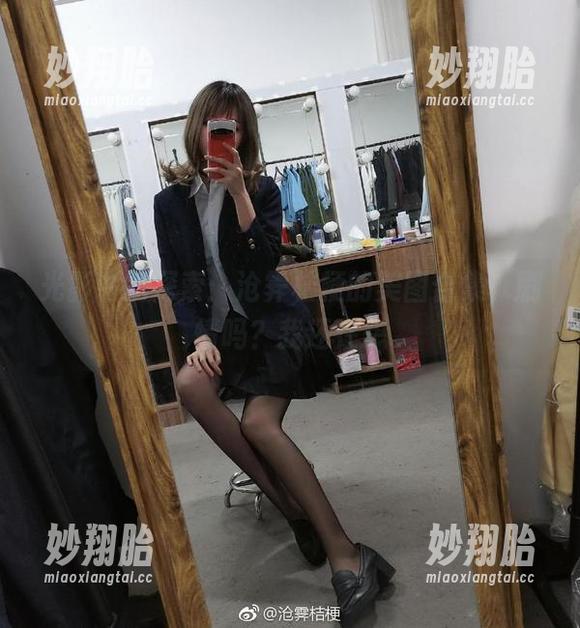 沧霁桔梗 光影中的探索:沧霁桔梗的美图合集,剧情吗?我还在想