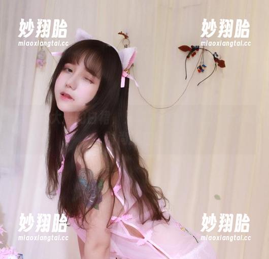洛丽塔大哥 洛丽塔大哥的白裙,只需下载,轻松开启你的时尚旅程!