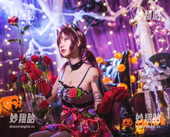 翻看洛丽塔大哥的2B改，完全被这些写真吸引住了，照片里的风格真是独一无二。