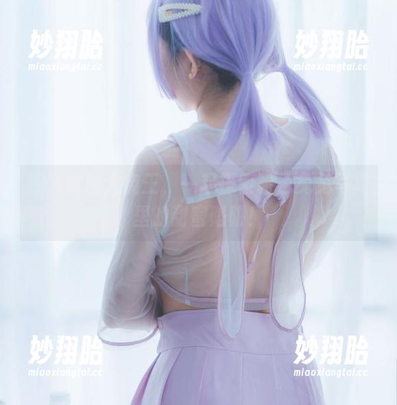甜糖大魔王 跟随甜糖大魔王,一起探索粉色兔兔写真里的甜蜜陷阱!