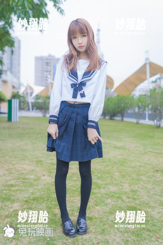 祖木子 白丝蕾丝梦图包:跟着祖木子一起探索‘朦胧’的美感!