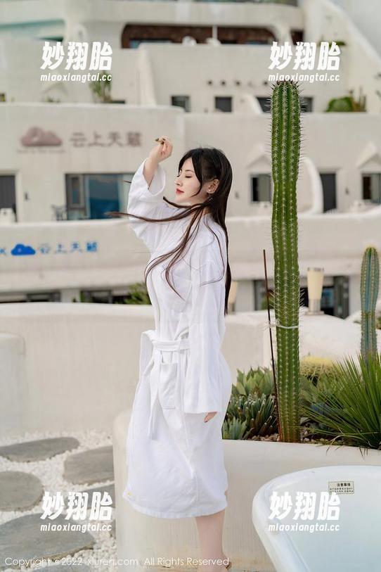 秀人网-MODEL伊若 秀人网 - MODEL伊若的居家图鉴:原图里的随性洒脱,顿时觉得生活要这样