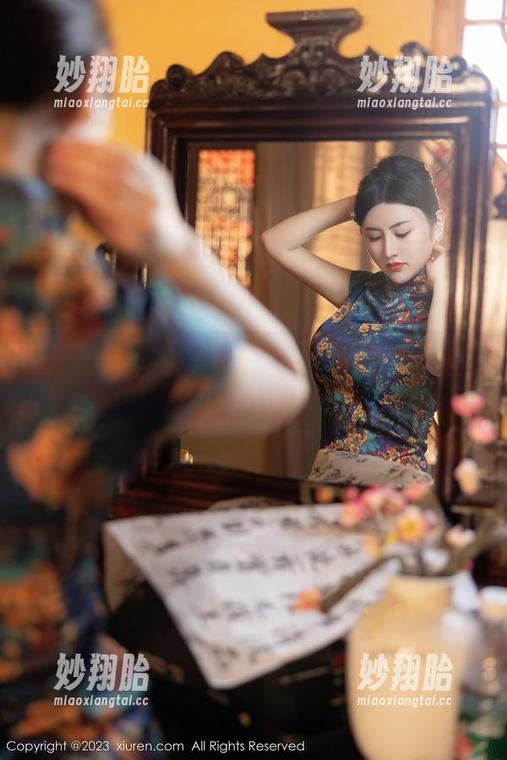 秀人网 - 唐翩翩的婚纱作品集：从甜蜜到妩媚，统统在这儿