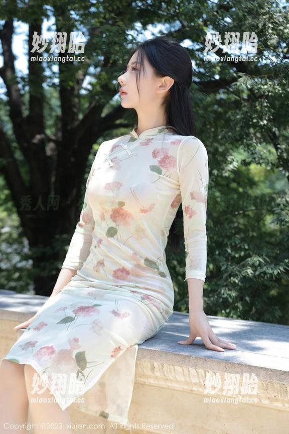 秀人网-小夕Kitty 秀人网 - 小夕Kitty水手服写真集:谁说清纯和妖娆不能兼得?