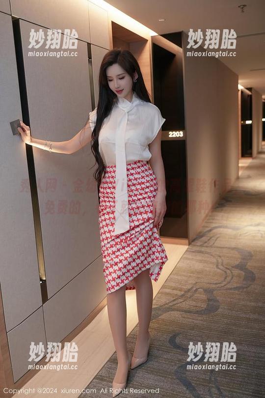秀人网-金幼汐Vivian 秀人网 - 金幼汐Vivian的高跟鞋作品,免费的,看了就心痒痒的那种!