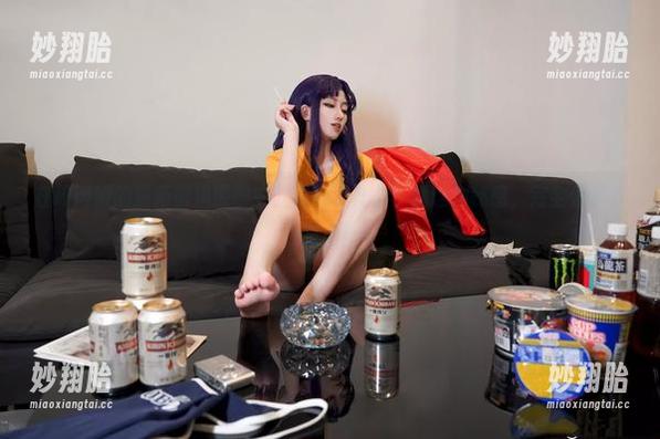 在绞肉姬的最新御姐原图中，发现了什么？就这神秘感，完全停不下来了！