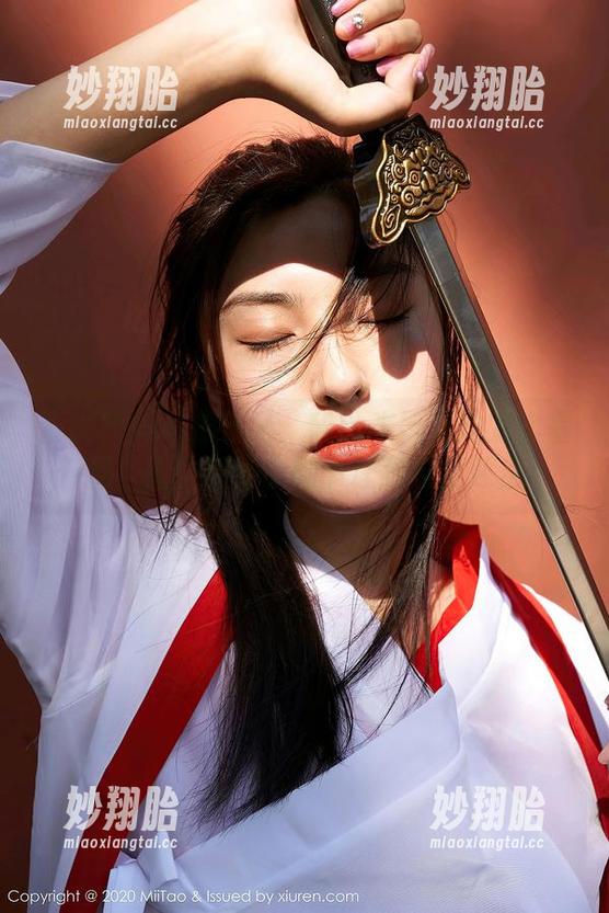 蜜桃社 - 私拍日记：Mia米娅与她的比基尼，图中的渺小细节让我反复琢磨