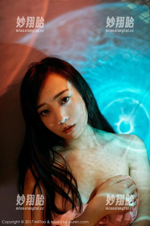 蜜桃社-初月 蜜桃社 - 初月的厨娘冒险:原图作品,让人一秒想和她共舞锅铲!