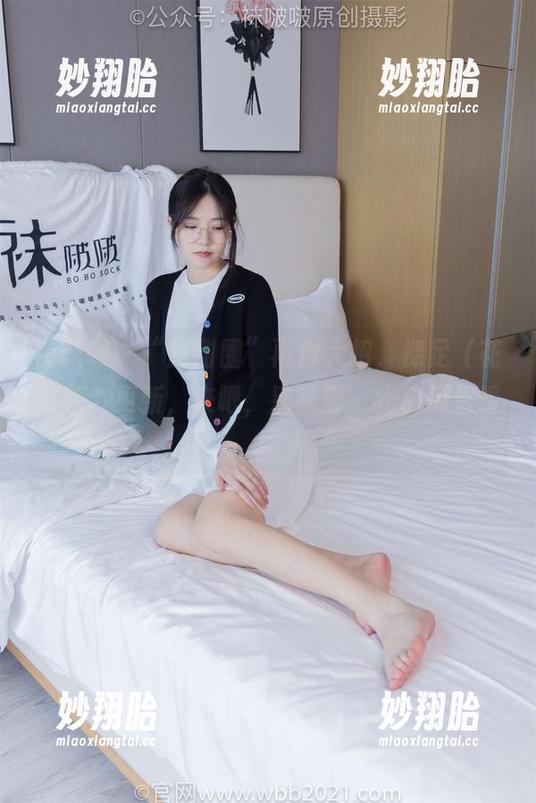 袜啵啵 - “甜甜圈”再放大招，裸足（花絮版）更新，来吧，别害羞，我们都想看！