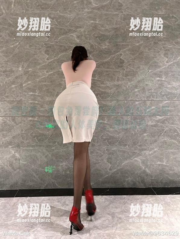微密圈 - 图包免费尝鲜！迷人的五姨太用心研究的人体美学，别错过啦