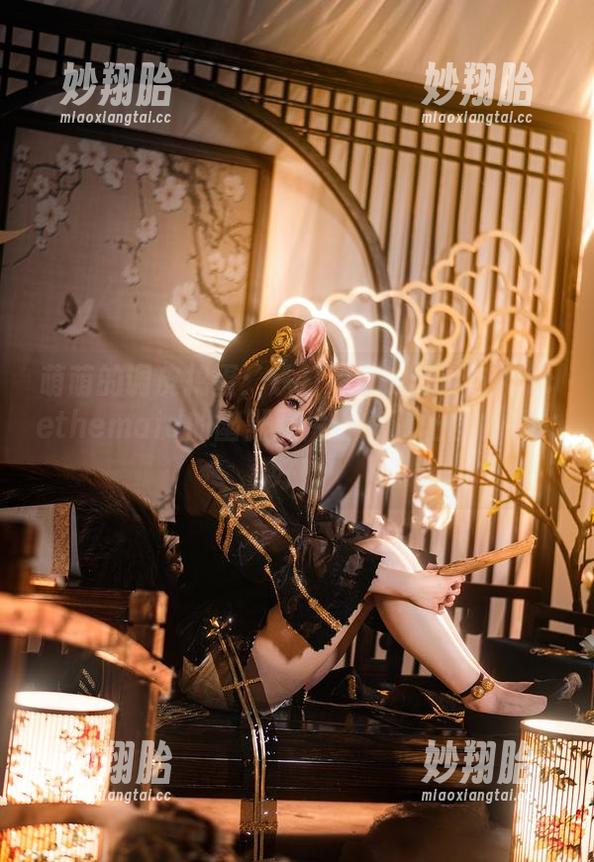 铁打萌萌_moi 萌萌的调皮捣蛋:铁打萌萌_moi与Alicethemaid的幽默照片合集,让你心情大好!