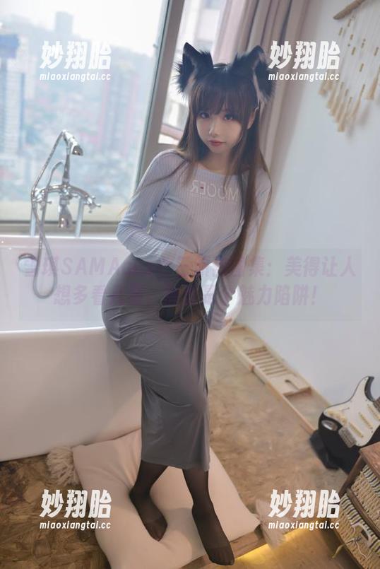 雪琪SAMA 雪琪SAMAcos七三旗袍图集:美得让人想多看几眼,简直是个魅力陷阱!