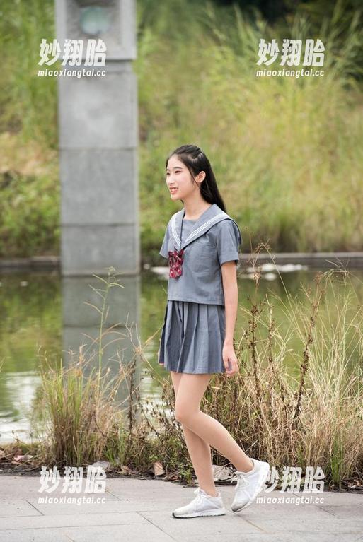 魔镜街拍 - 兔女郎曼曼的私拍：你见过这样的图片吗？