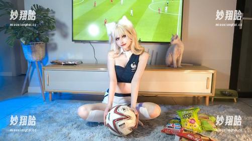 鹿八岁baby 鹿八岁baby与豹纹:你的网盘需要这样的写真!